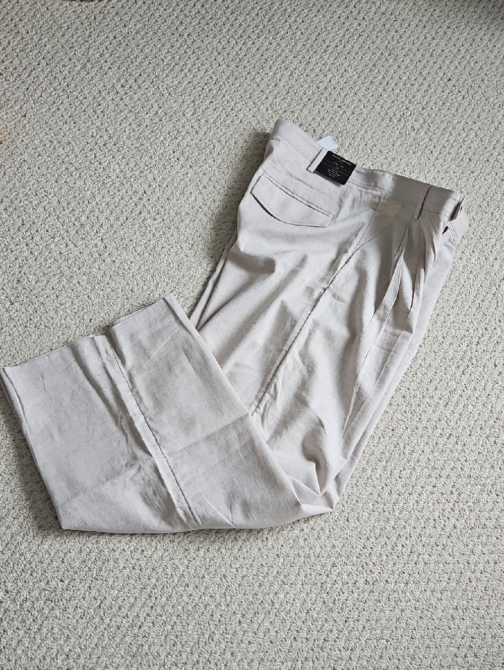 Banana Republic Light Cream Pleated Women Trousers